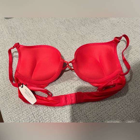 Victoria’s Secret bra - Picture 2 of 2